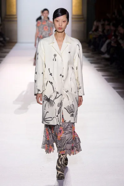 Look 36